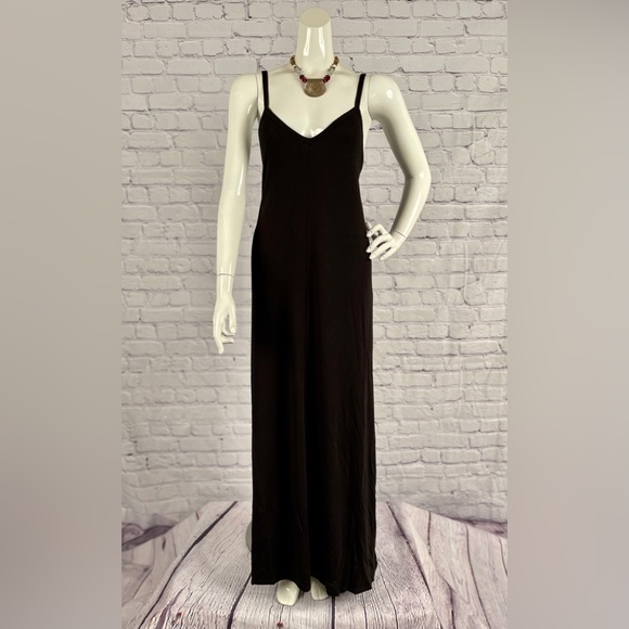 Brand New Black V-Neck Maxi With Pockets & VARIOUS - Picture 3 of 10